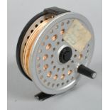 A 357 mg super light magnesium fishing reel