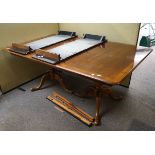 A 20th Century reproduction mahogany twin pedestal table. Measures; 76cm x 172cm x 112cm.