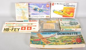 A collection of model aircraft kits, to include F-16 light weight fighter,