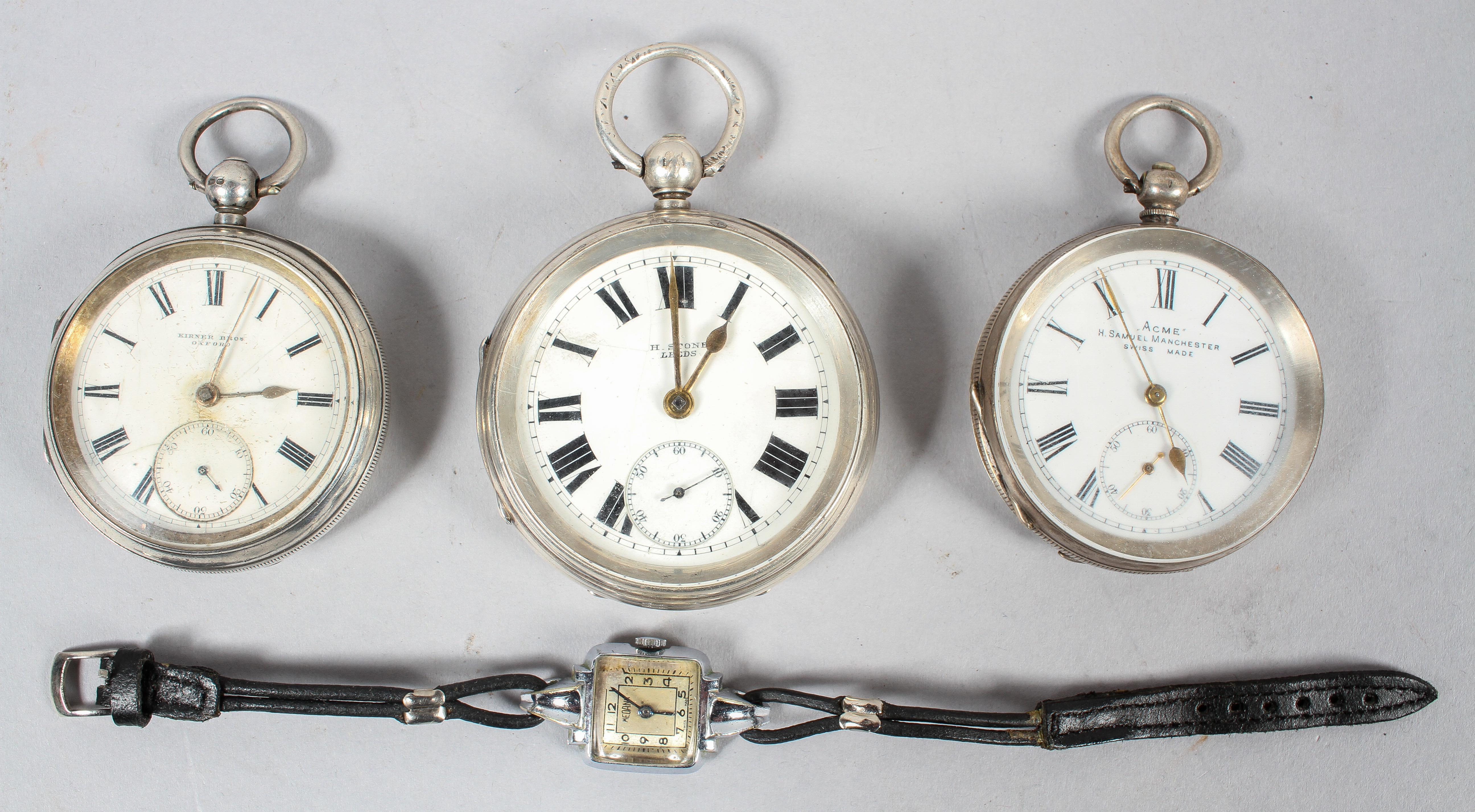 A collection of three open face pocket watches. - Image 2 of 4