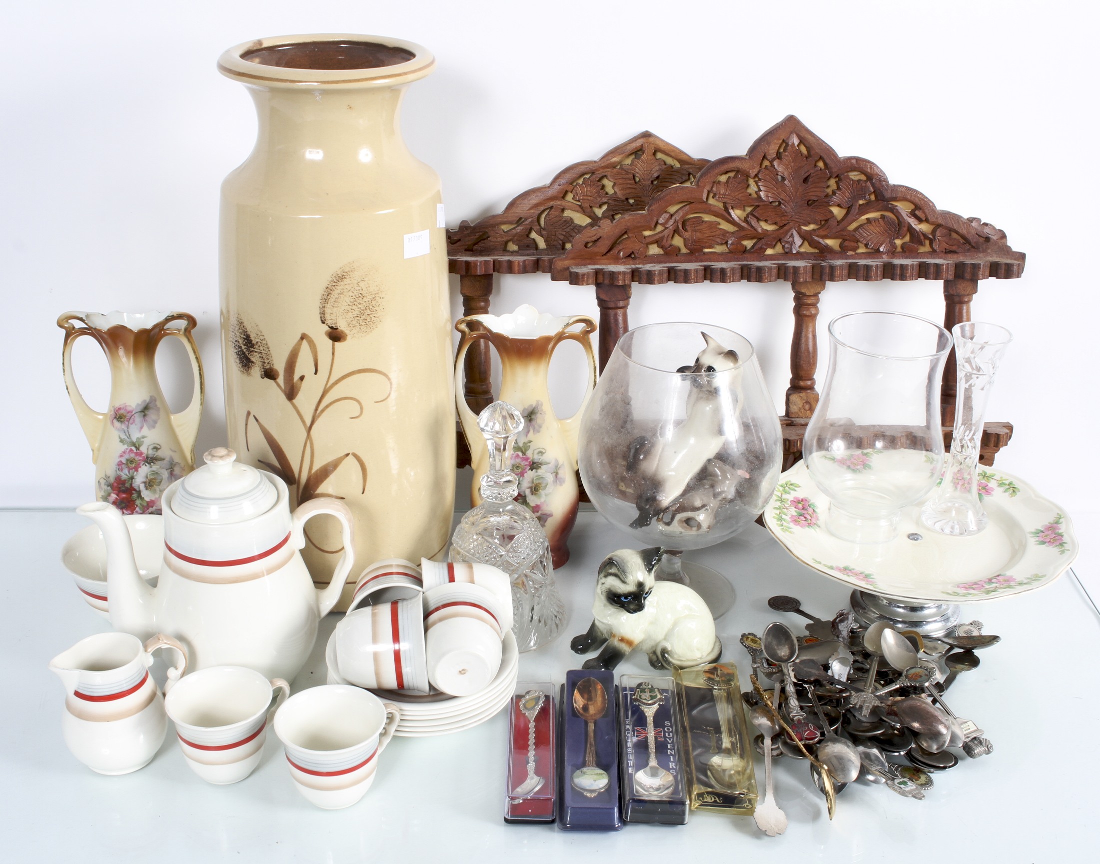 A 'Mid Winter' coffee service and other ceramics