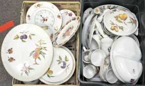 A large quantity of Royal Worcester Evesham dinner service items