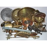 A box of brass and metalware,