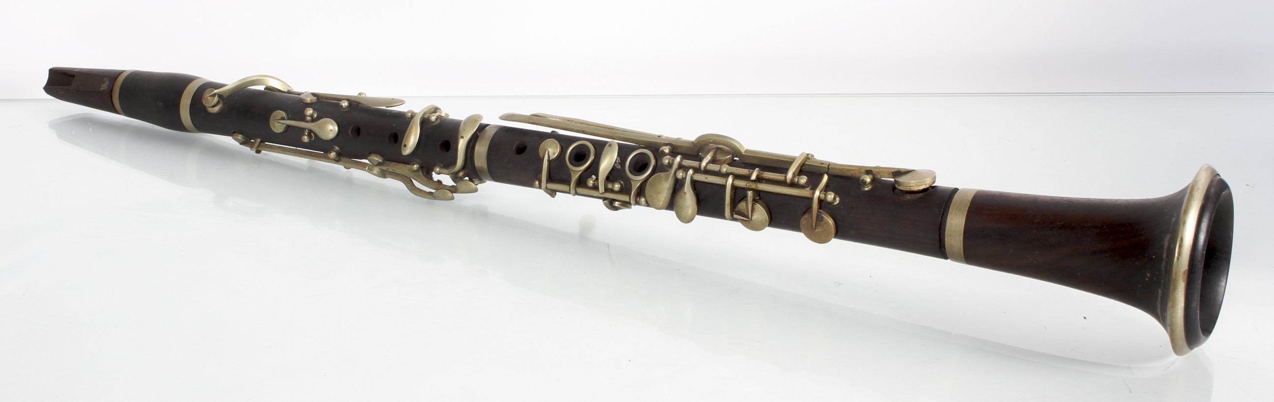A clarinet, no case, unmarked