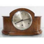 An Art Deco clock H 22cm,