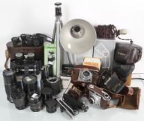 A group of photographic equipment to include Balda, Retinette,