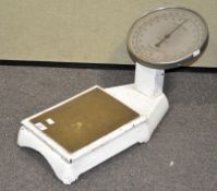 A set of metal bathroom scales 'The bathroom' No 220,