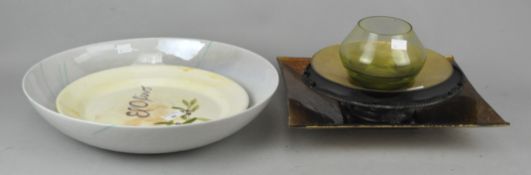 A collection of assorted decorative bowls, in pottery, glass and pressed metal.