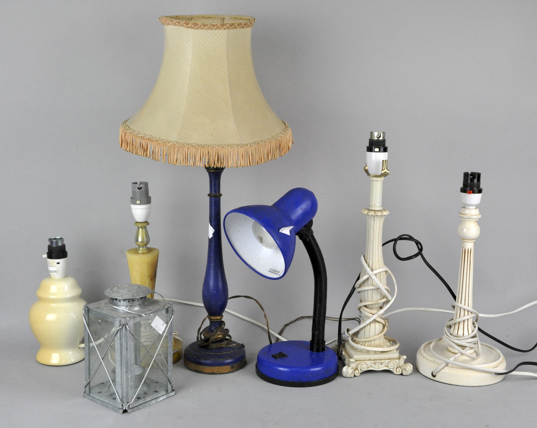 A collection of five assorted alabaster and composite table lamps along with a tin lantern. - Image 3 of 3
