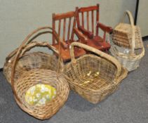 Assorted wicker baskets ( 1 box) and a stool
