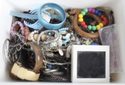 A collection of costume jewellery to include necklaces,