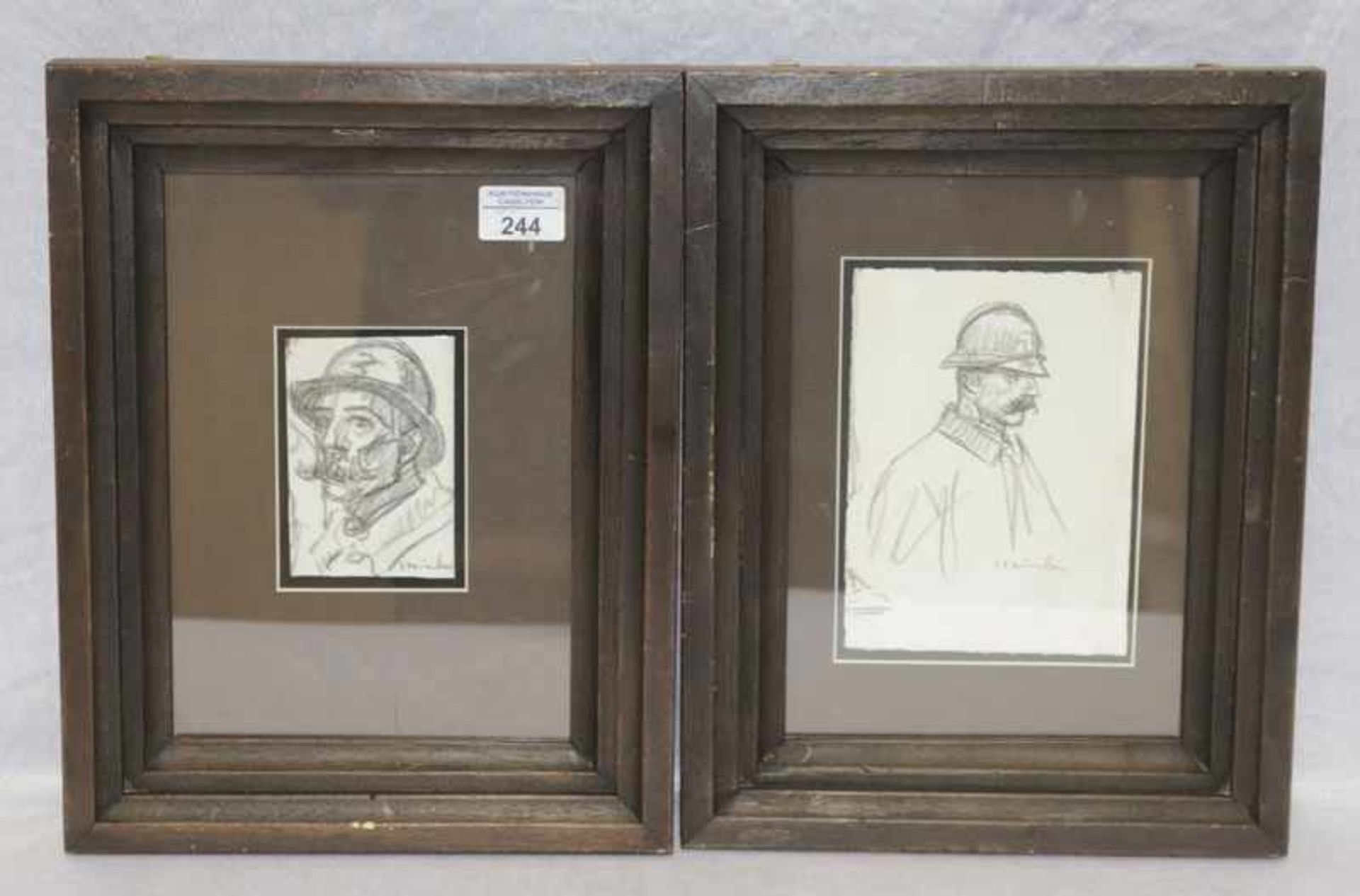 2 Zeichnungen 'Herrenportait', und 'Herrenportrait eines Feuerwehrmannes', signiert Steinlen,