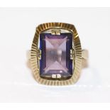 14 k Gelbgold Ring mit lila Spinell ?, 5,2 gr., Gr. 56