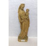 Holz Figurenskulptur 'Maria mit Kind', am Boden monogrammiert KK, H 48 cm, B 14 cm, T 10 cm