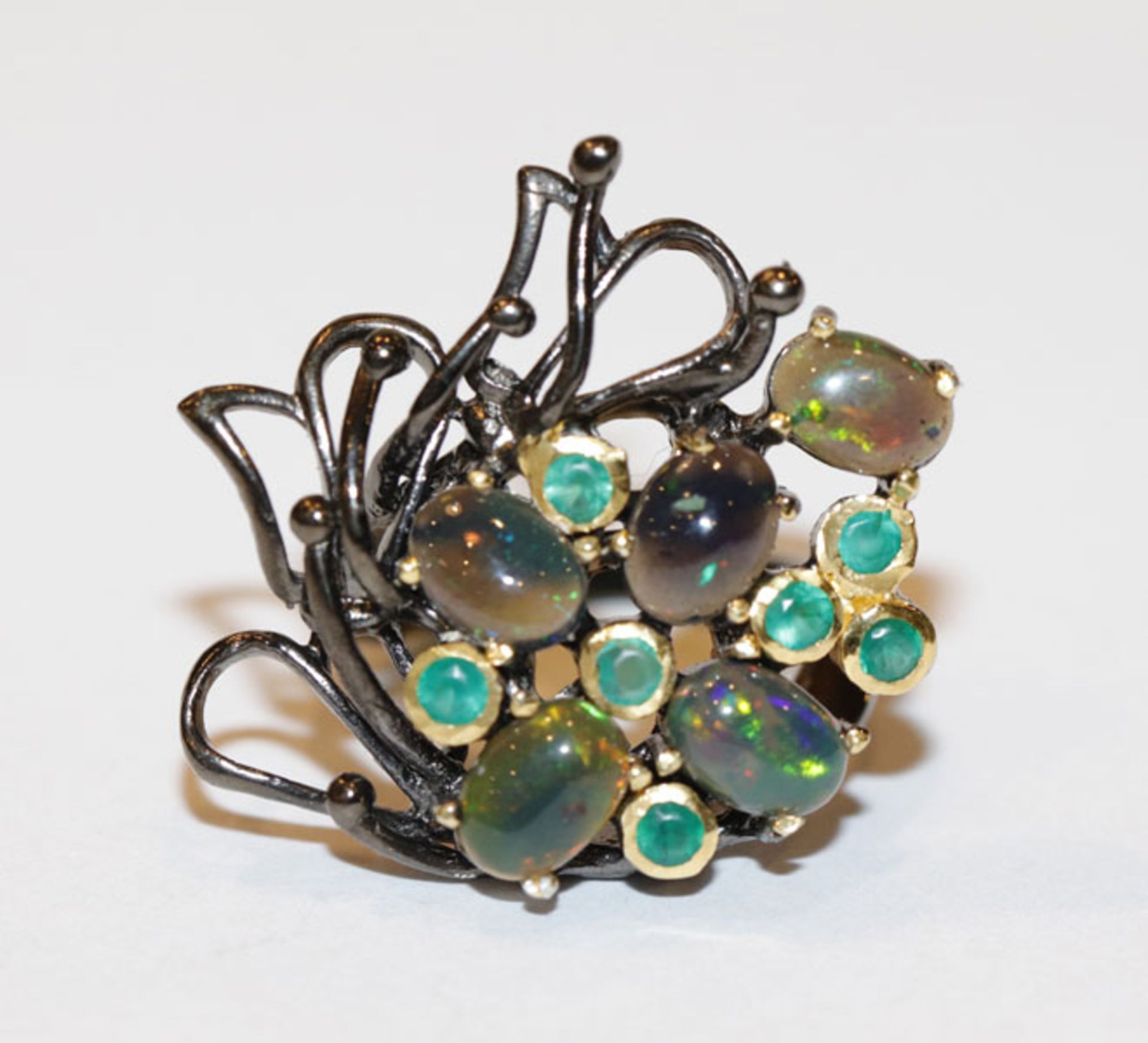 Silber Designer Ring mit Opalen und in Gold gefaßten Smaragden, Gr. 49, ausgefallene Handarbeit
