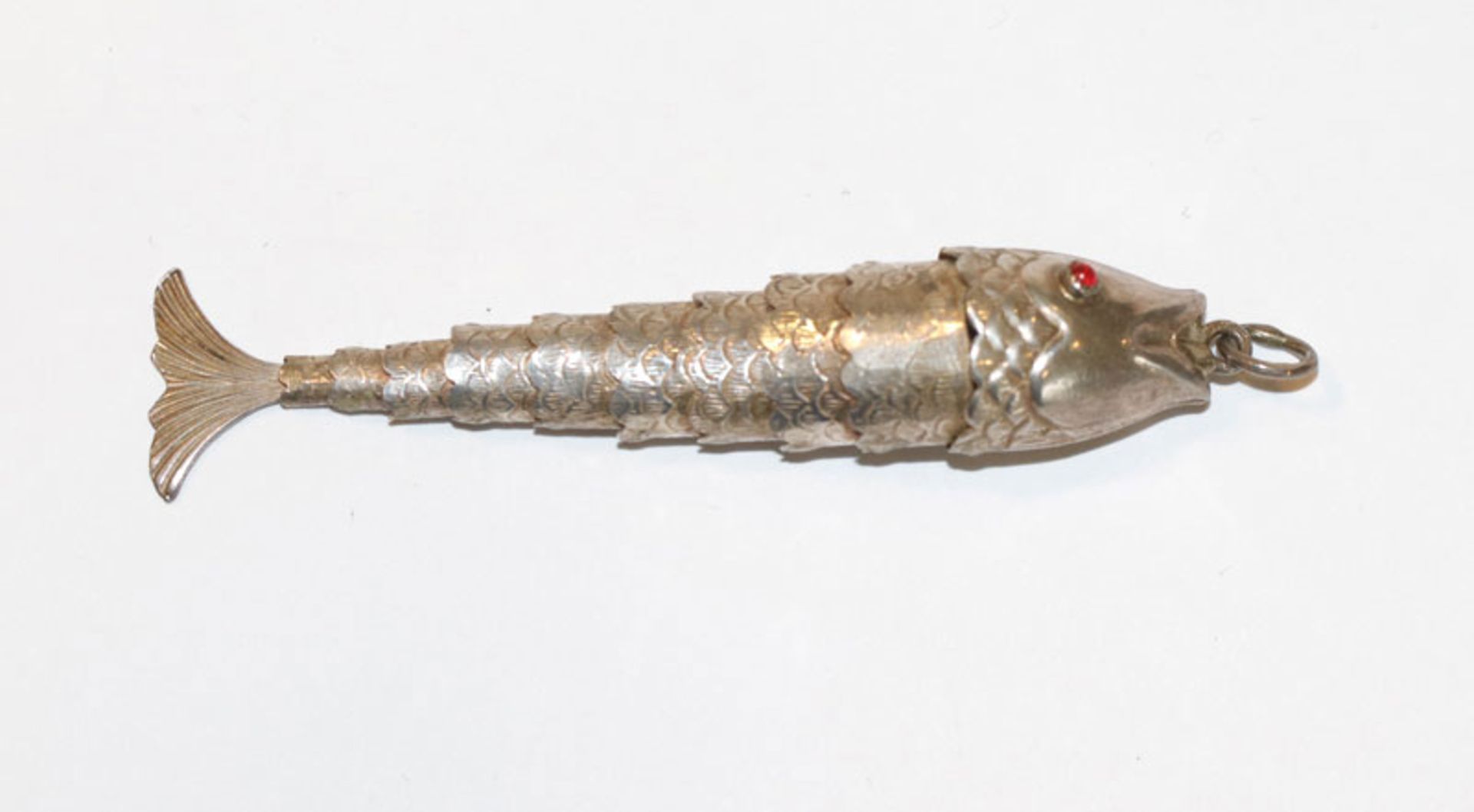 Silber Anhänger in Form eines beweglichen Fisches, L 8,5 cm