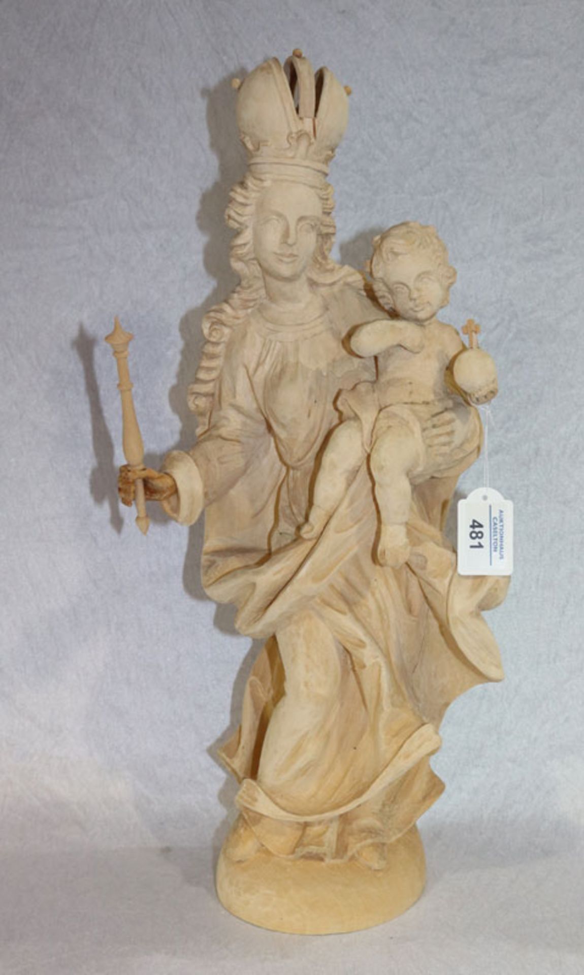 Holz Figurenskulptur 'Maria mit Kind', feiner Fräßling, teils beschnitzt, H 51 cm