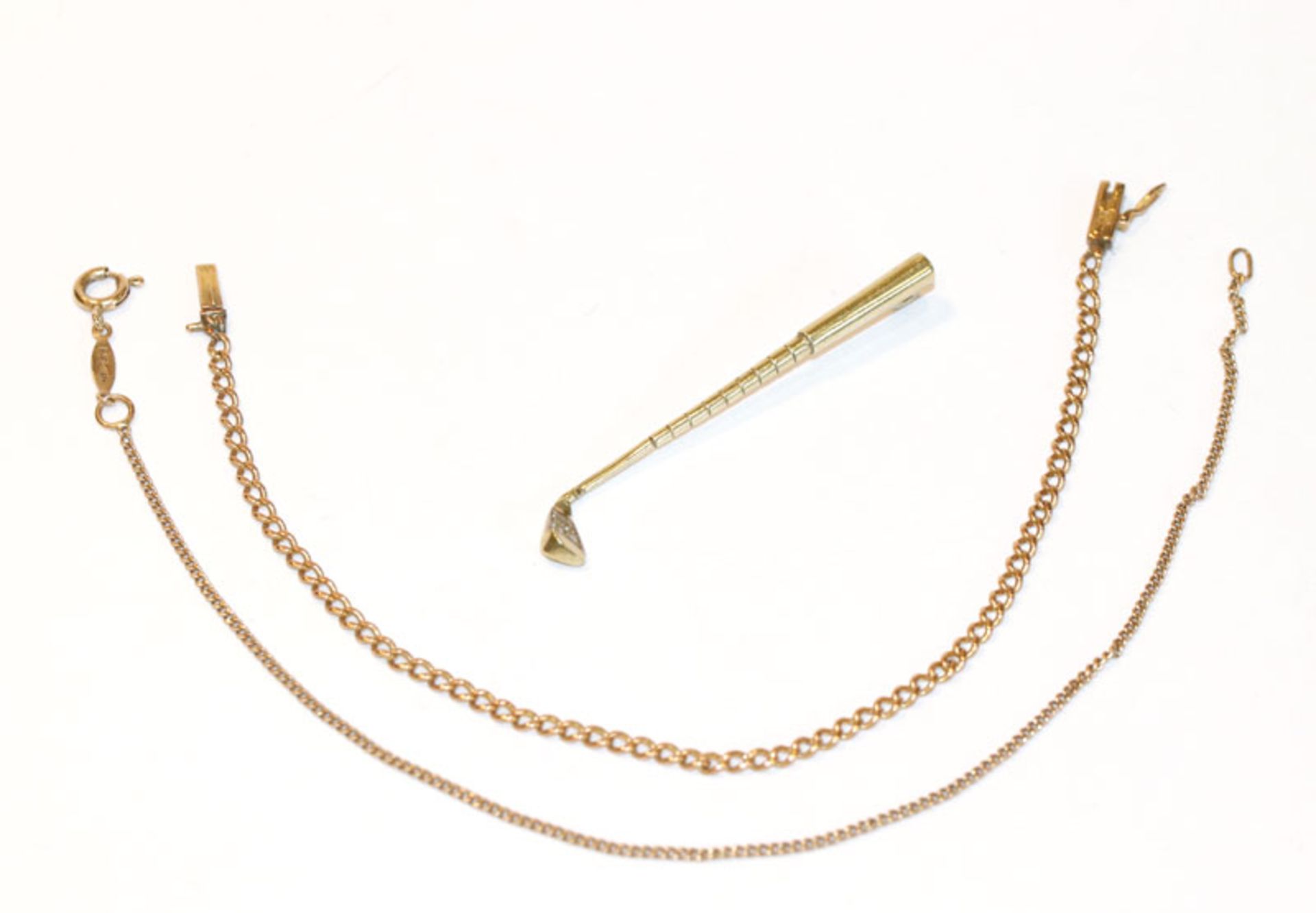 2 x 14 k Gelbgold Armbänder, L 18/20 cm, und Anhänger 'Golfschläger', L 5 cm, 7,4 gr.