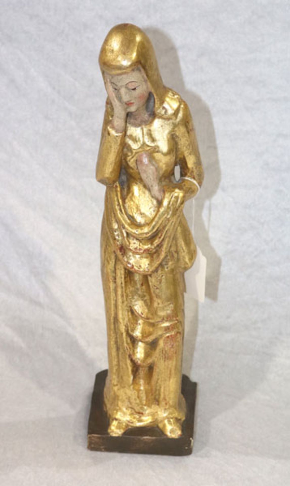 Holz Figurenskulptur 'Die Weinende', gold gefaßt, leicht bestossen, H 36,5 cm