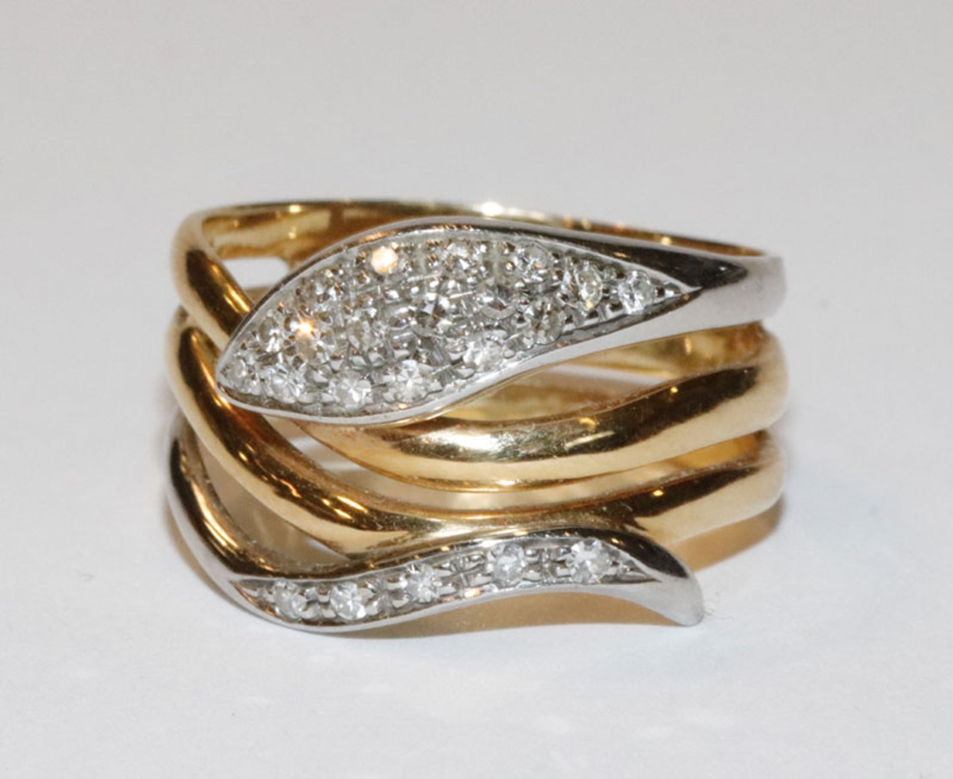 18 k Gelbgold Schlangen-Ring mit in Weißgold gefaßten Diamanten, 6 gr., Gr. 59