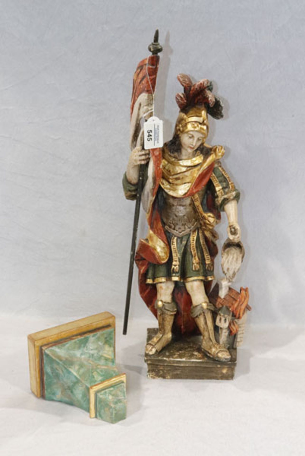 Holz Figurenskulptur 'Heiliger Florian', farbig gefaßt, H 65 cm, B 22 cm, T 15 cm, und Wandsockel,