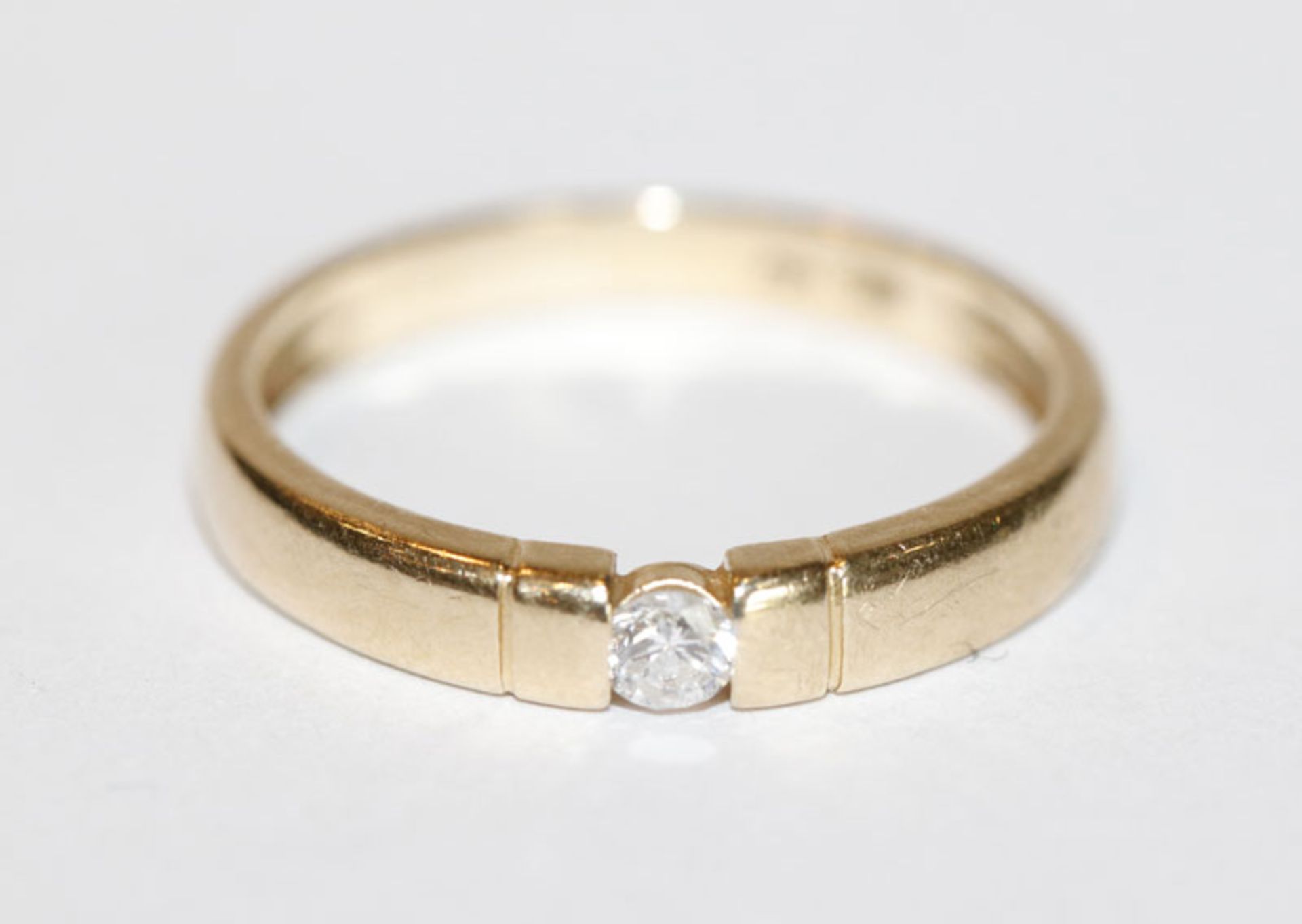 14 k Gelbgold Ring mit Diamant, Gr. 56