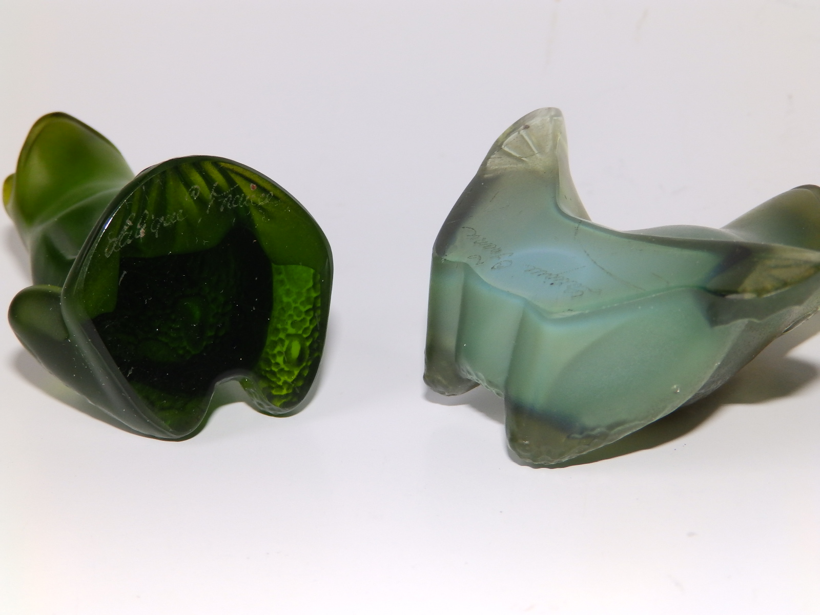 Two small Lalique green glass frogs, 2.5" across and 2" high. - Image 2 of 4