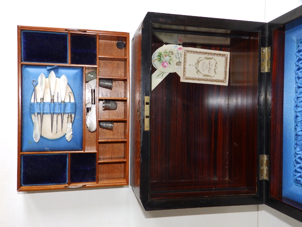A Victorian amboyna veneered sewing box, 11.25" across. - Image 4 of 4