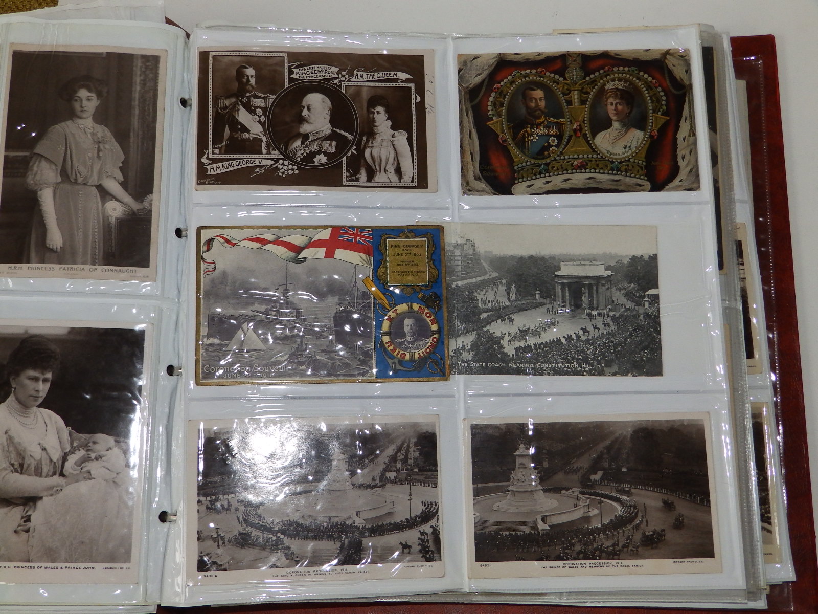 A quantity of approximately 260 postcards depicting The Royal House of Windsor. - Image 3 of 6