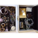 A white jewellery box and contents including a snuff box.
