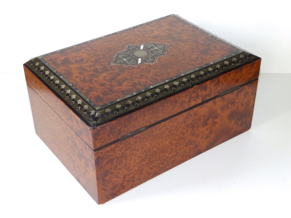 A Victorian amboyna veneered sewing box, 11.25" across. - Image 2 of 4