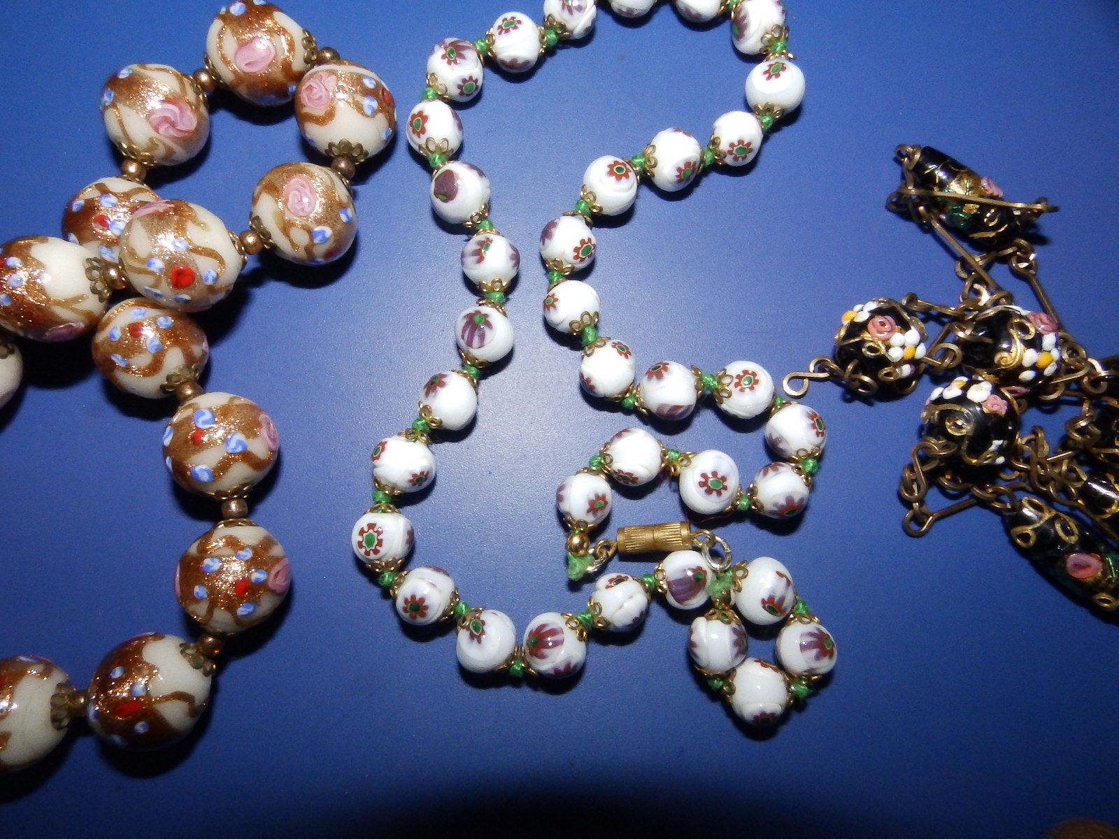 Three Venetian glass bead necklaces and two others. (5) - Image 2 of 2