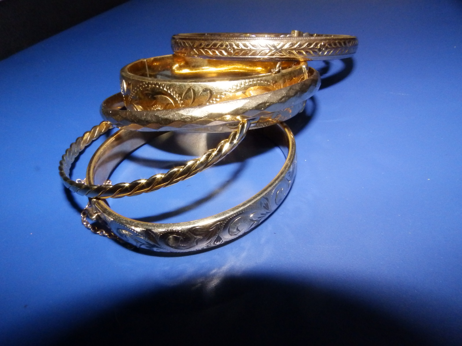 Six rolled gold bangles. - Image 2 of 3