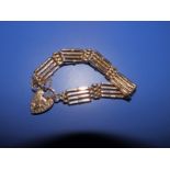 A 9ct gold gate link bracelet.