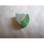 RUGBY UNION - 1991 WORLD CUP GILT BADGE