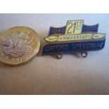 SPEEDWAY - 1949 - 1970 OXFORD GILT BADGE