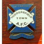 HUDDERSFIELD TOWN - VINTAGE SUPPORTERS ASSOCIATION COMMITTEE BADGE