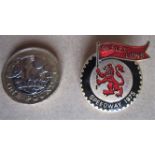 SPEEDWAY - 1975 PAISLEY LIONS GILT BADGE