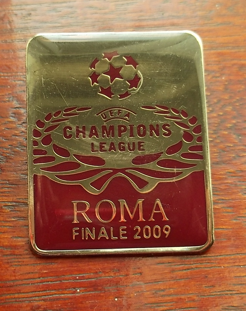 2009 CHAMPIONS LEAGUE FINAL BADGE ROMA ( MANCHESTER UNITED V BARCELONA )