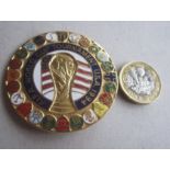 1994 WORLD CUP IN THE UNITED STATES VERY LARGE GILT BADGE