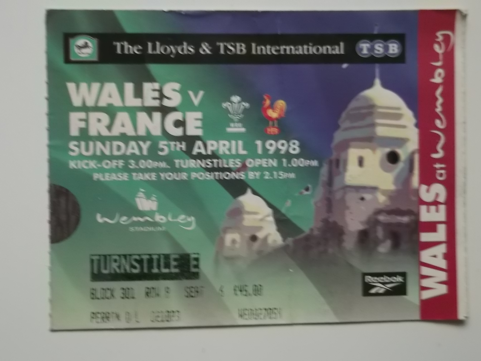 RUGBY UNION - 1998 WALES V FRANCE PROGRAMME + TICKET - Image 2 of 2