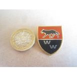 WOLVERHAMPTON WOLVES VINTAGE GILT BADGE