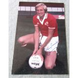 MANCHESTER UNITED JIMMY GREENHOFF AUTOGRAPHED PHOTO