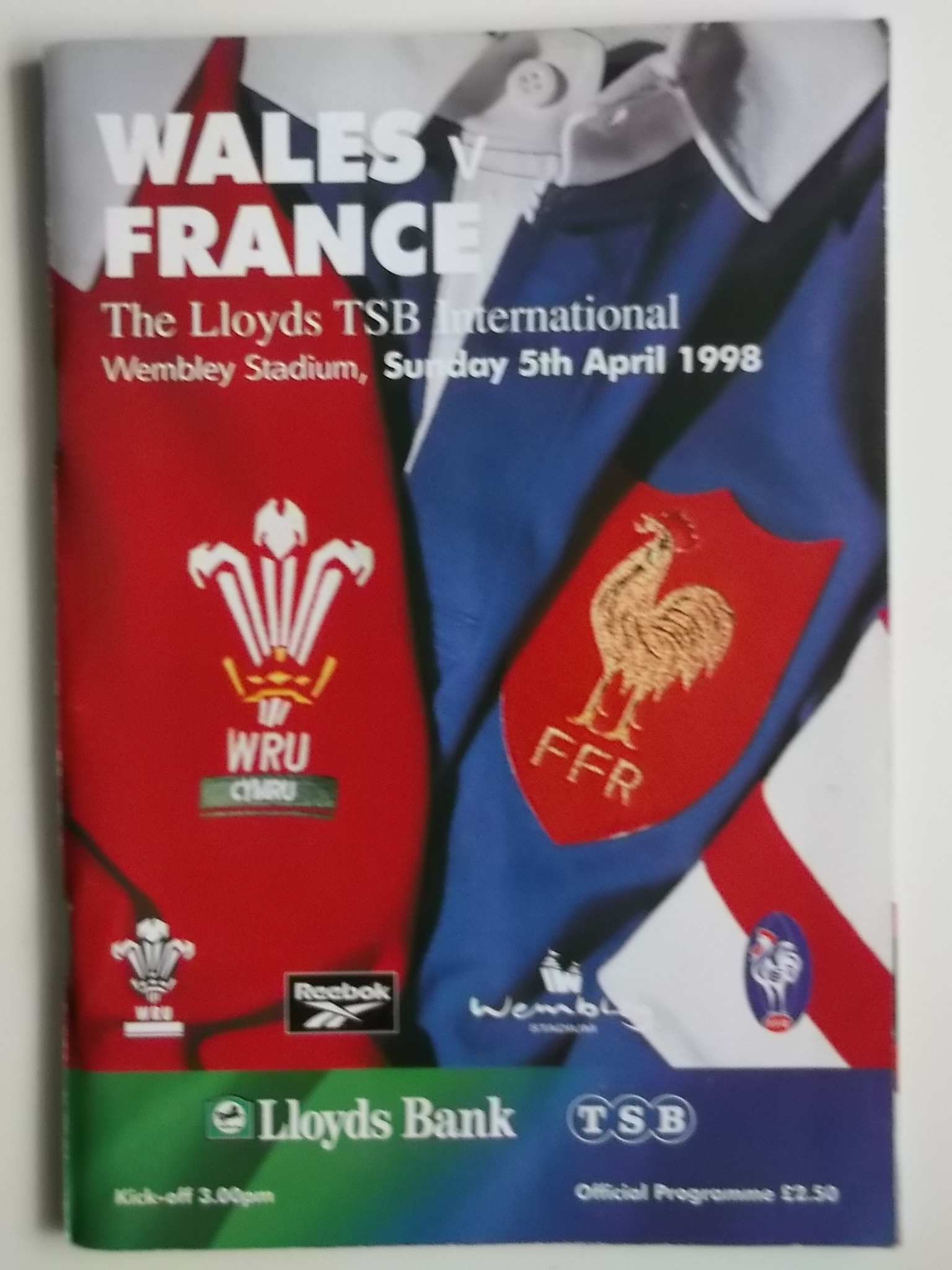 RUGBY UNION - 1998 WALES V FRANCE PROGRAMME + TICKET