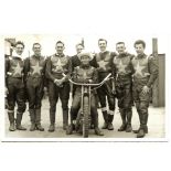 SPEEDWAY - WIMBLEDON 1961 TEAM GROUP ORIGINAL PHOTOGRAPH RONNIE MOORE