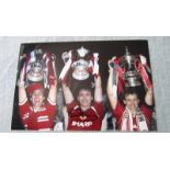 MANCHESTER UNITED BRIAN ROBSON AUTOGRAPHED PHOTO