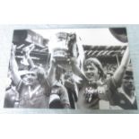 MANCHESTER UNITED SIGNED PHOTO JIMMY AND BRIAN GREENHOFF AT THE 1977 FA CUP FINAL