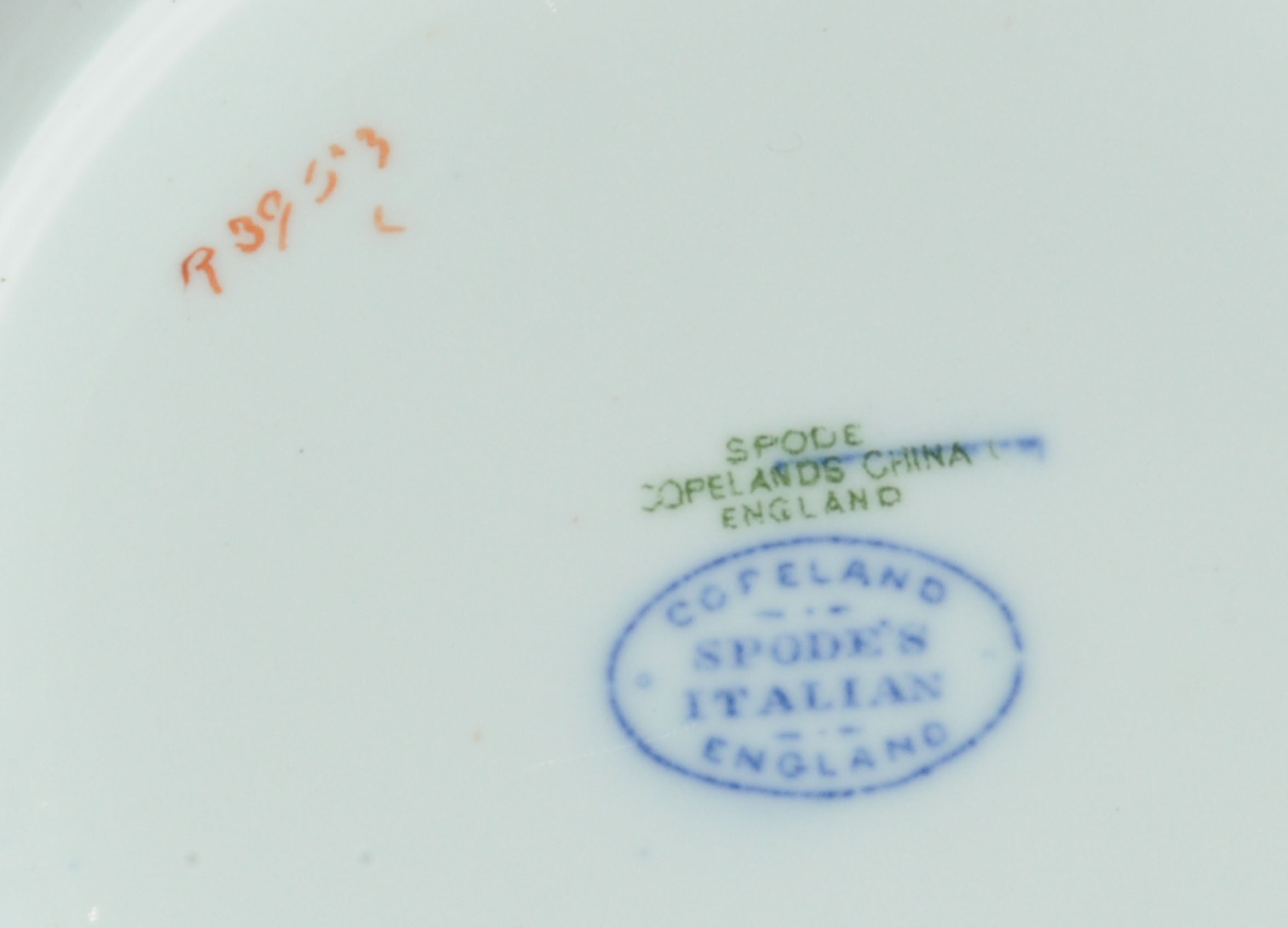 A Copeland Spodes Italian blue and white transfer printed bowl, with gilt rim and foot. - Image 2 of 2