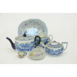 Blue and white china, including late 18th/early 19th century teapot, bowl, etc.