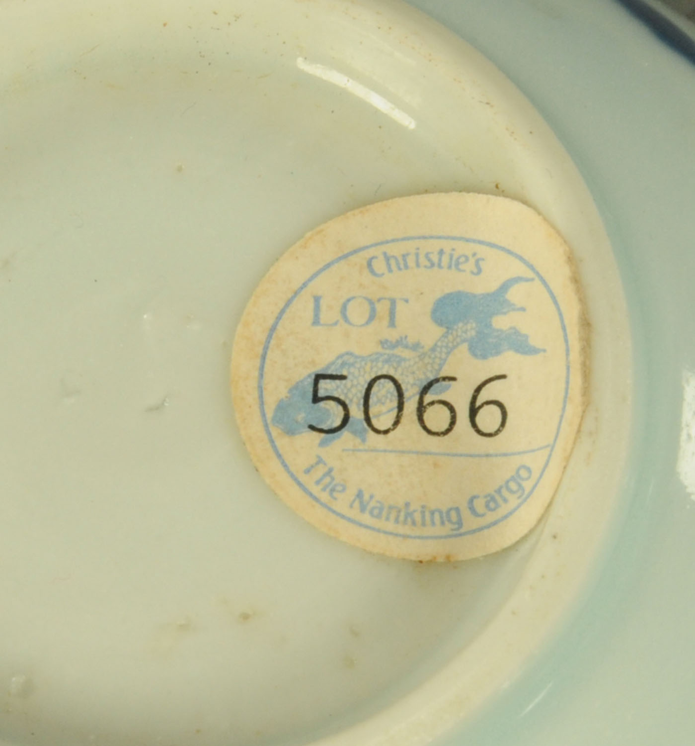 Nanking Cargo, a blue and white landscape pattern tea bowl and saucer, - Image 6 of 6